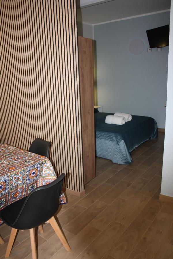 Due Cappuccini Apartment Palermo Bagian luar foto