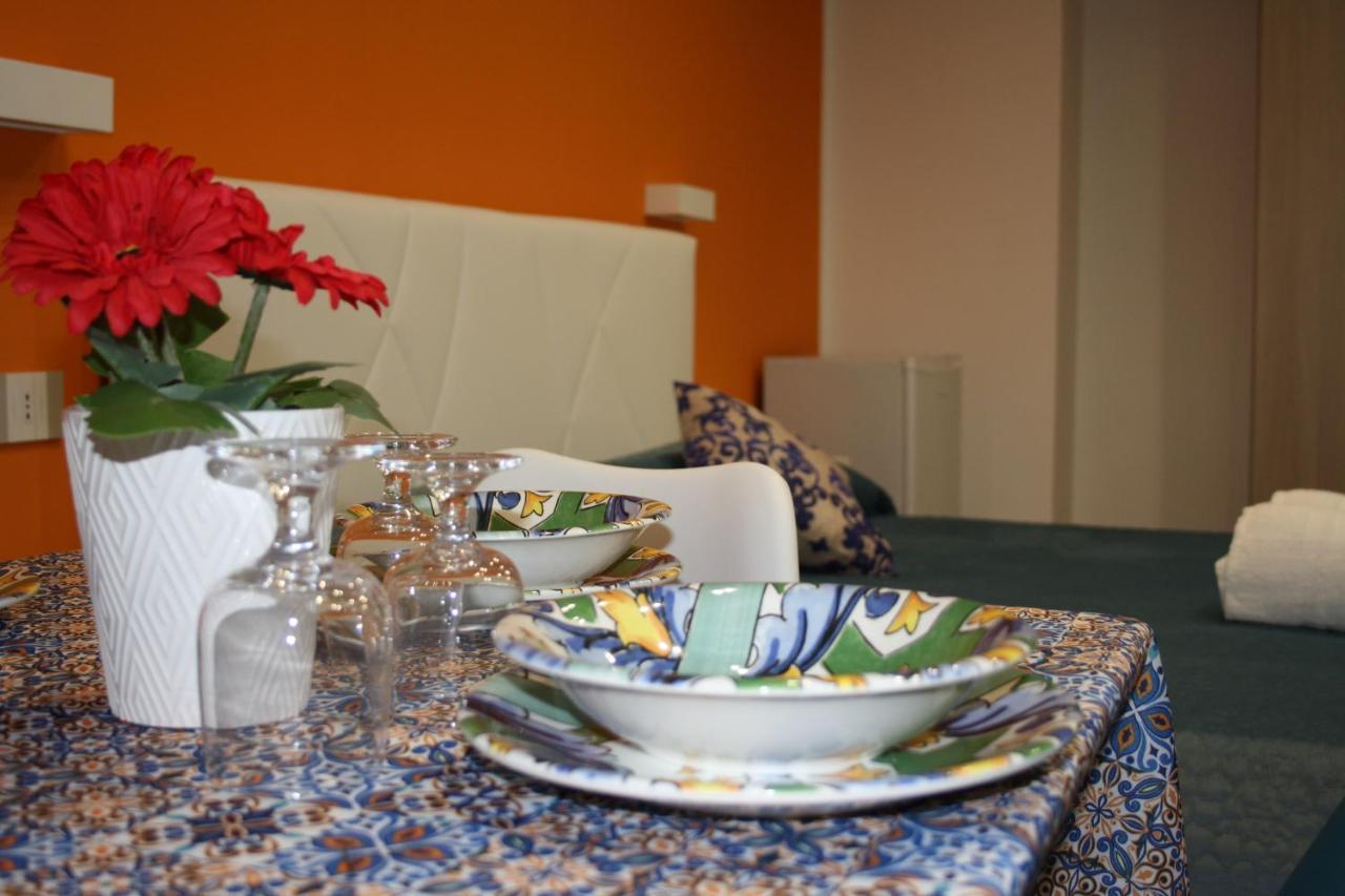 Due Cappuccini Apartment Palermo Bagian luar foto