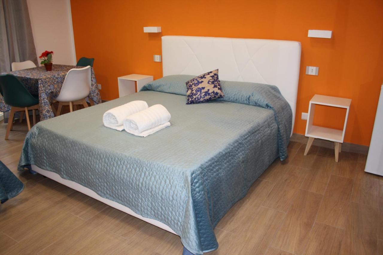 Due Cappuccini Apartment Palermo Bagian luar foto