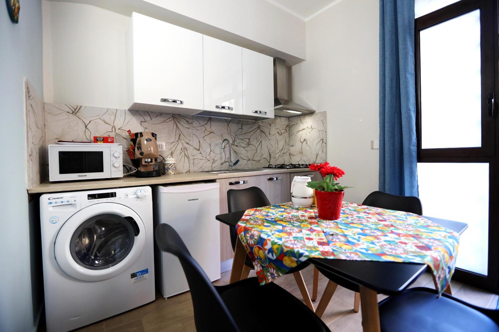 Due Cappuccini Apartment Palermo Bagian luar foto